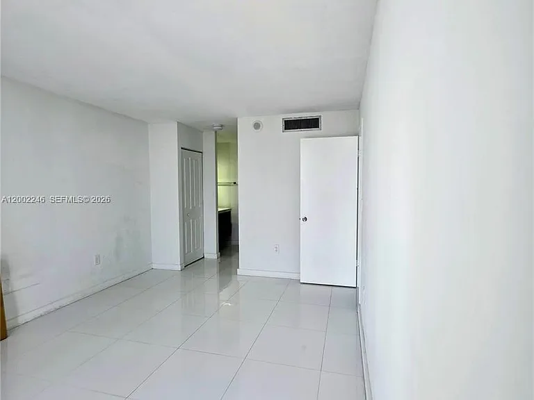 1200 NE Miami Gardens Dr #1003W — Photo 3