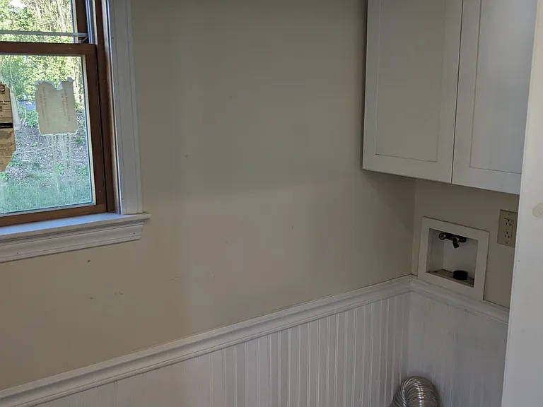 1723 Rebecca St — Photo 3