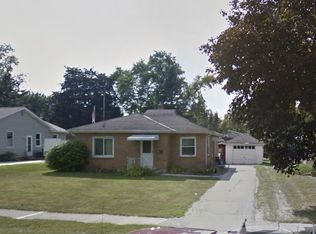 214 Spring Ln, Delavan, WI 53115