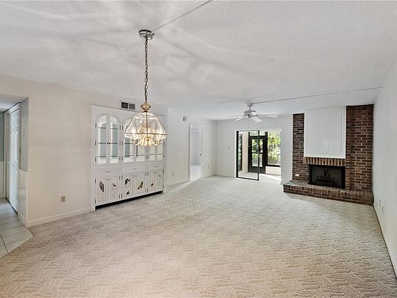 3rd image of 11 Escondido Cir Unit 104