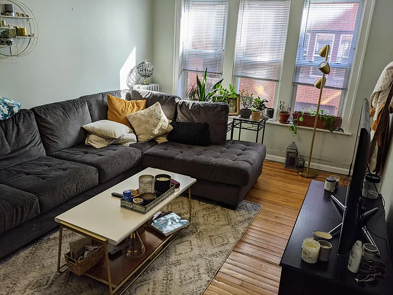 1948 N Spaulding Ave #1B — Photo 1
