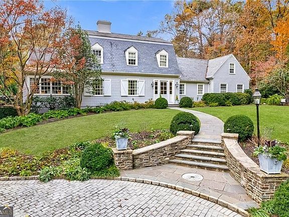 2nd image of 2966 Howell Mill Rd NW