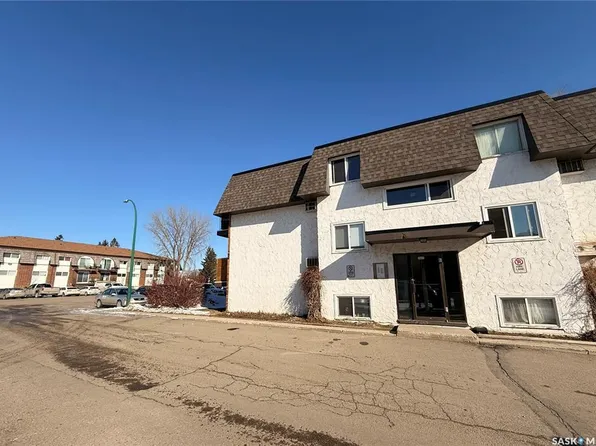 UNIT 17-3625 Chaben PLACE, Saskatoon, SK S7H 4E9
