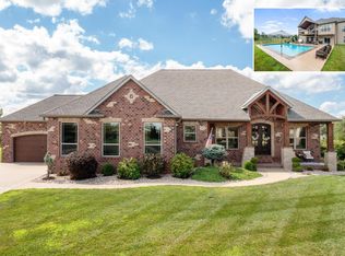 105 Hunters Landing Dr, Caseyville, IL 62232