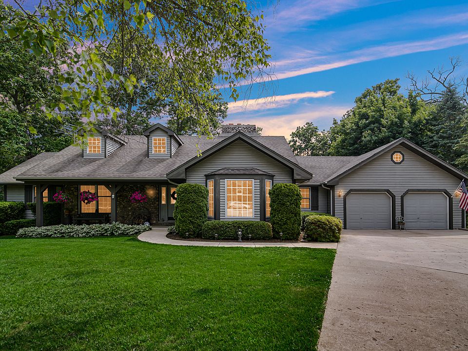 1st image of 25115 W Cedarwood Ln