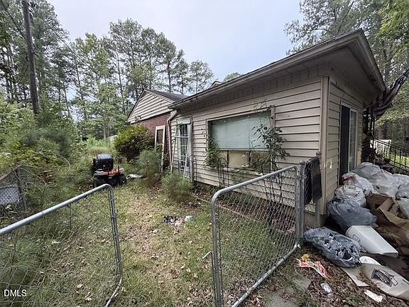 4th image of 3814 Mary Martin Rd