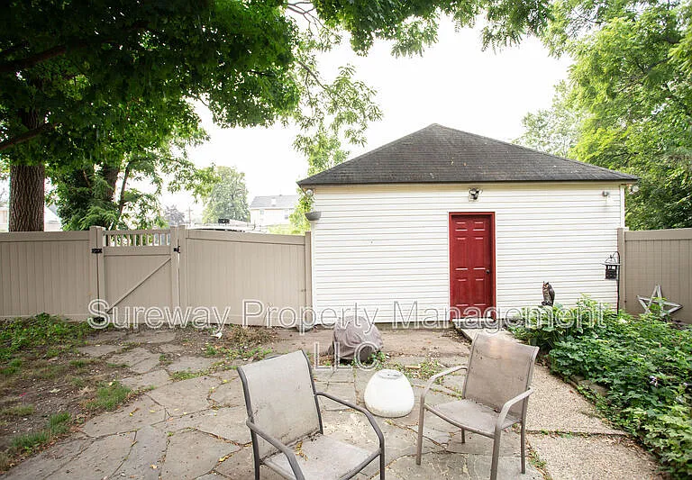 16 Union St — Photo 41