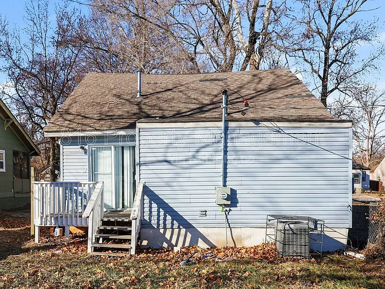 7237 Wabash Ave — Photo 11