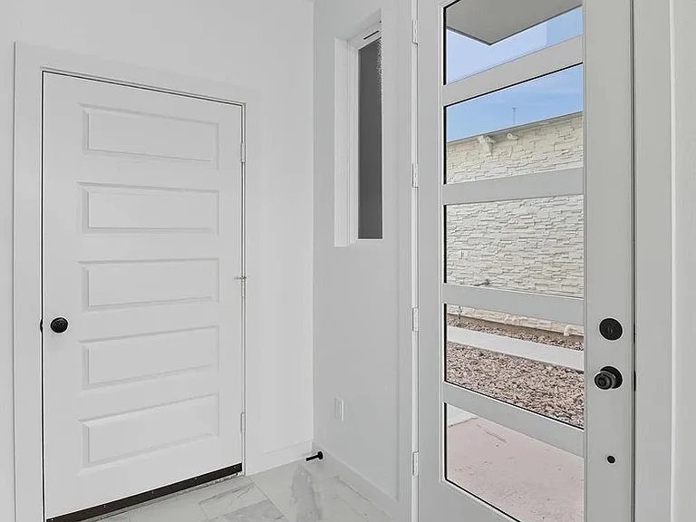 2921 El Fenice Ln — Photo 11