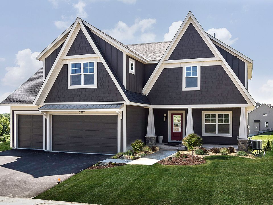 1st image of 2527 Woods Dr