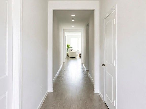 2nd image of 10660 Ellerston Rd