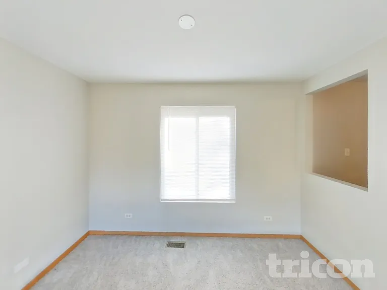1331 Fairfield Ct — Photo 5