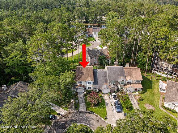 3rd image of 8204 DUNBARTON Court