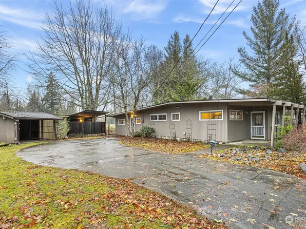 321 1st St, Gold Bar, WA 98251
