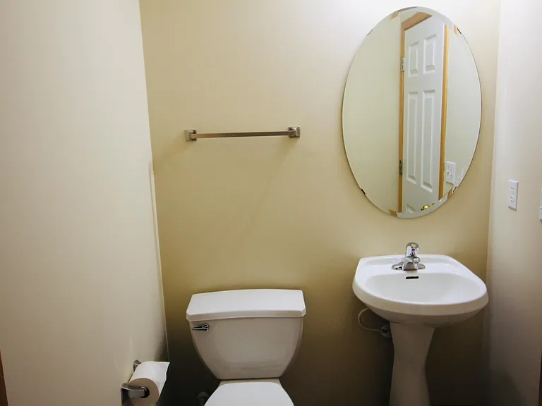 1591 Woodlynn Ave #2 — Photo 5