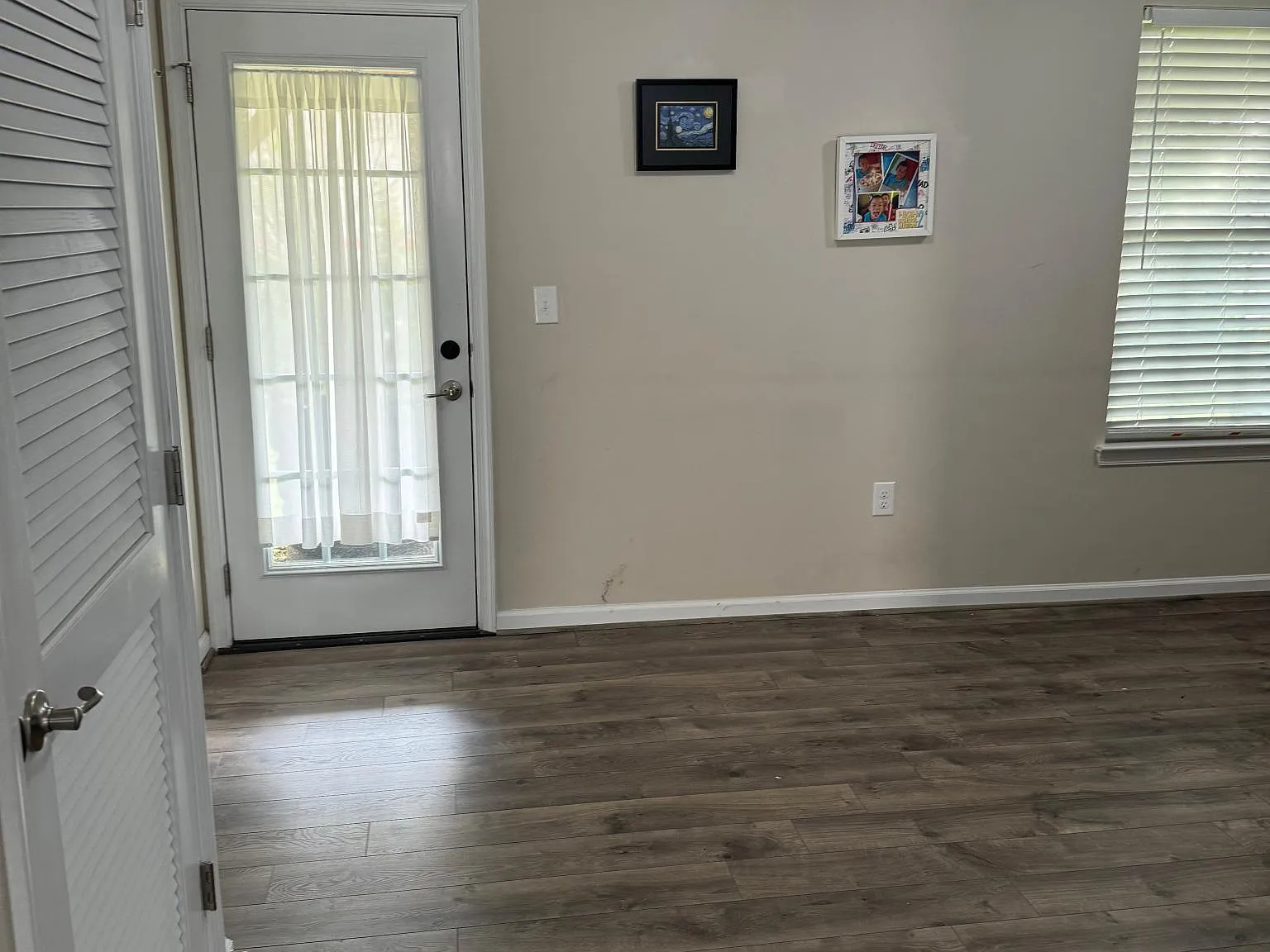 304 Susan Cir — Photo 4