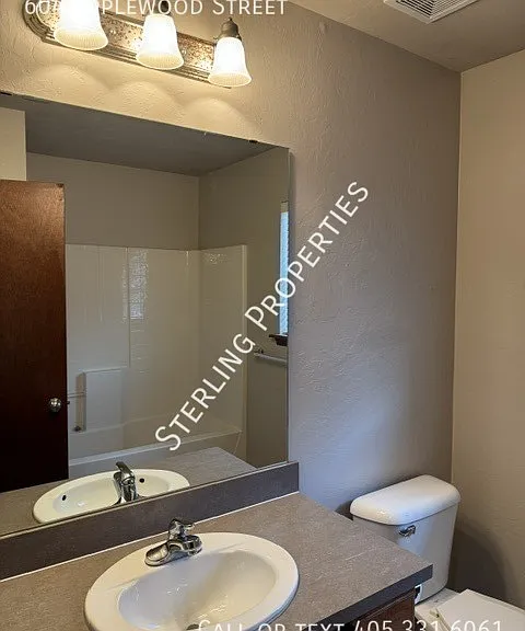 604 Applewood St — Photo 20