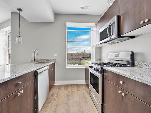 4th image of 5150 S Calumet Ave APT 1N