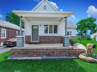 1914 Rhodes St, Madison, IL 62060