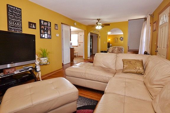 4th image of 9619 S Merrimac Ave
