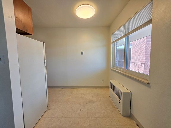 5th image of 2845 Broadway St APT 301