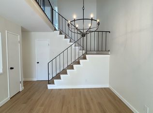 250 Rosewood St, Ventura, CA 93001