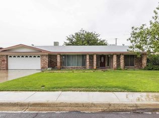 3205 Fairway Dr, Las Cruces, NM 88011