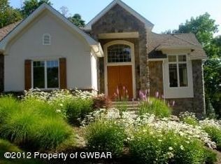 940 Lantern Hill Rd, Shavertown, PA 18708