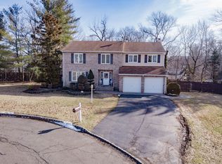 4 Nancy Ct, Wayne, NJ 07470