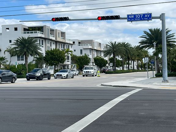 4th image of 6431 NW 112th Pl