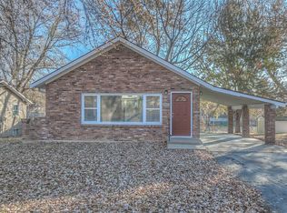 3803 S Phelps Rd, Independence, MO 64055