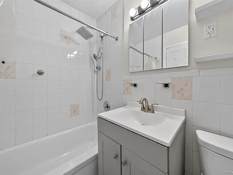 1510 Beach 12 St #2 — Photo 10