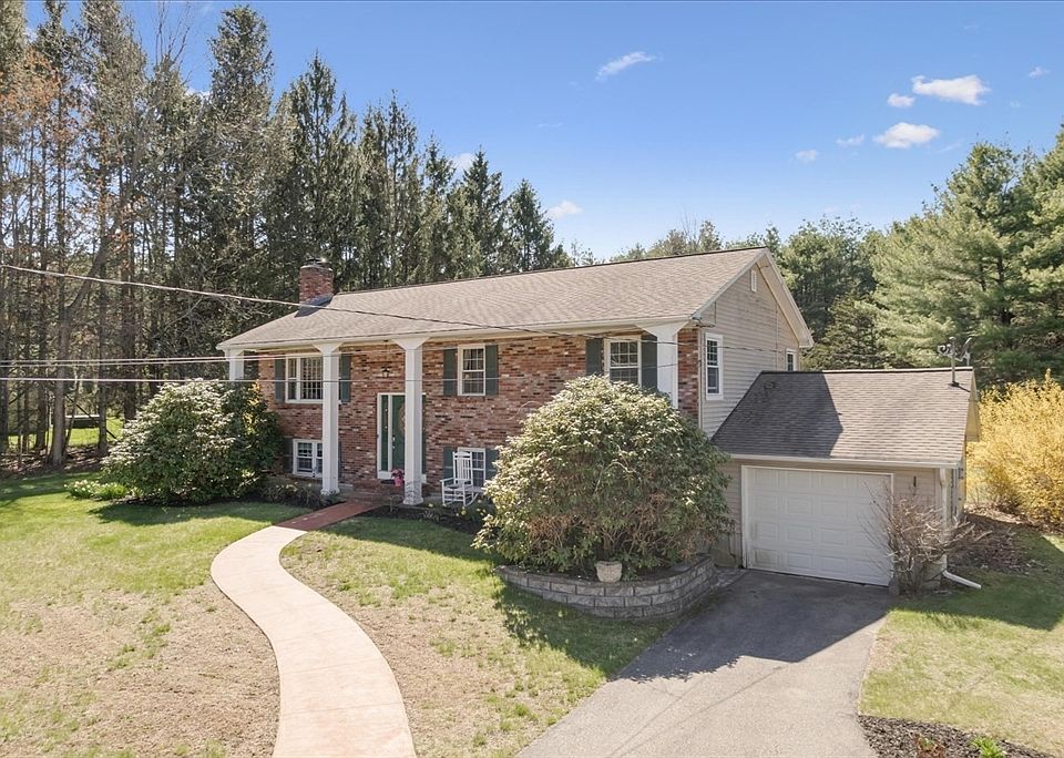 1st image of 138 Benjamin Rd