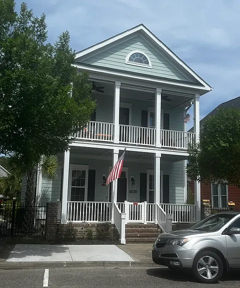 856 Johnson Ave — Photo 1