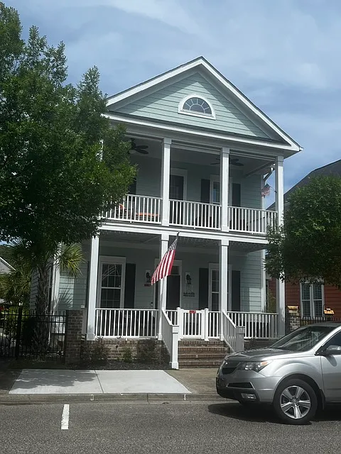 856 Johnson Ave