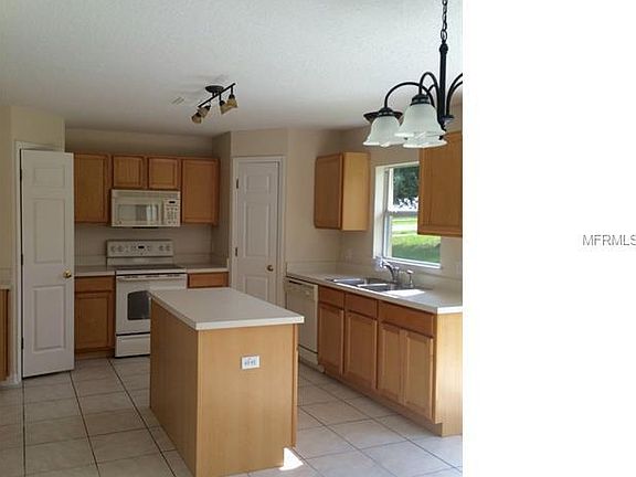 3rd image of 1839 Western Hills Ln
