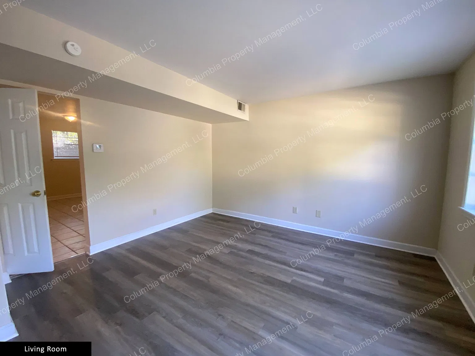 2 bed, 1100 sqft, $995 — Photo 2