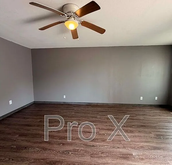 1015 S Saint Louis Ave #7 — Photo 5