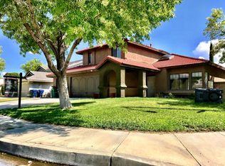 3026 W Avenue J4, Lancaster, CA 93536