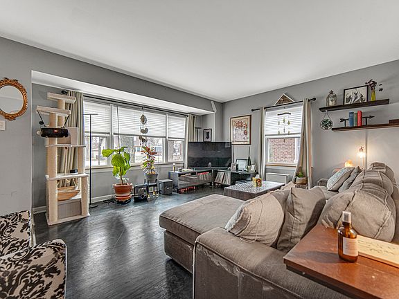 5th image of 1918 183rd St