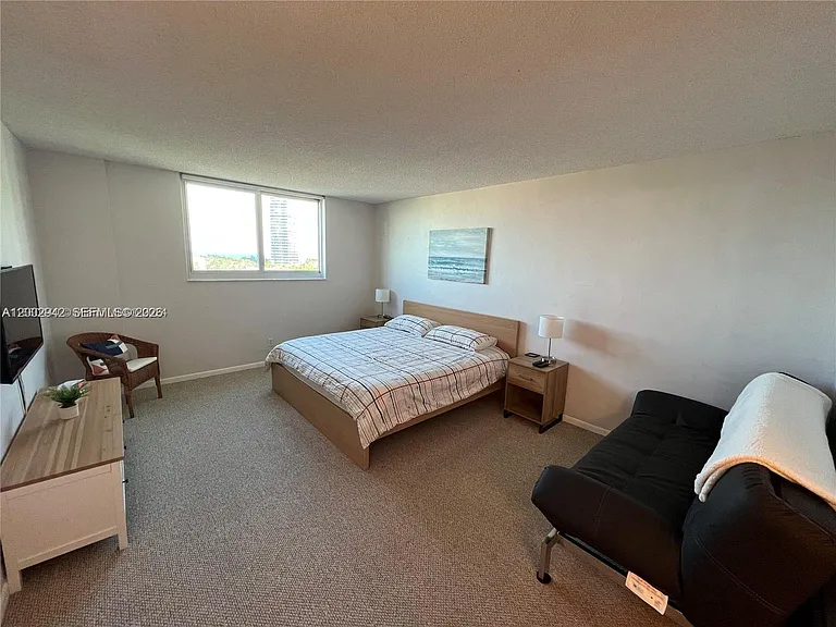 19380 Collins Ave #818 — Photo 9