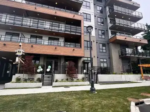 10065 133rd St #412, Surrey, BC V3T 5G1