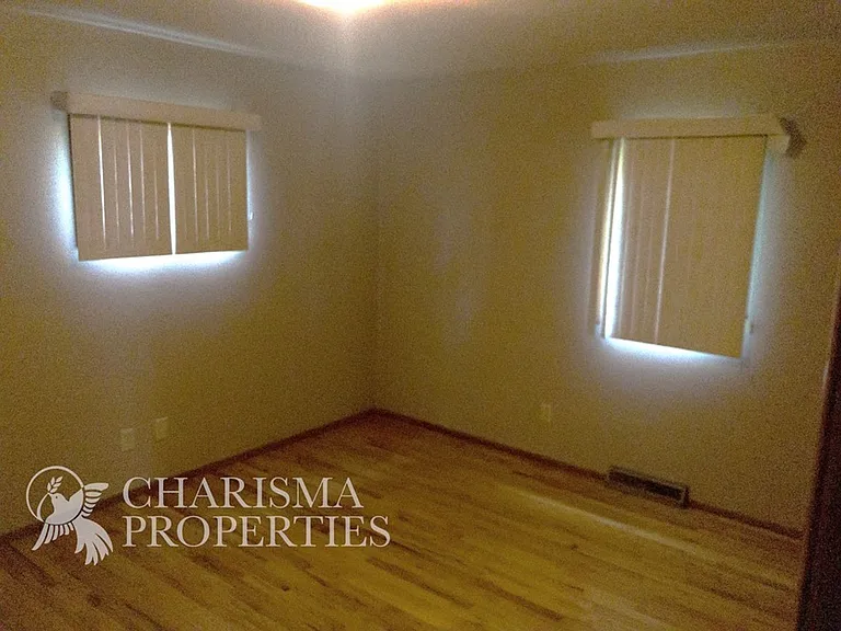 3004 S West Ave — Photo 17