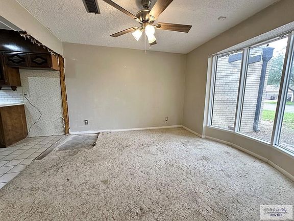 5th image of 706 Clifford Dr