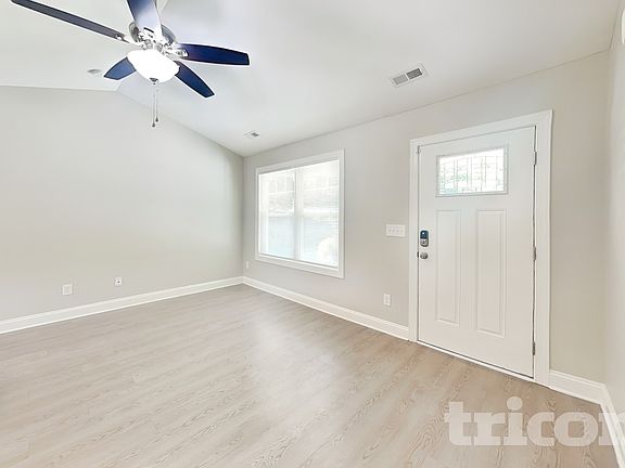 3rd image of 603 Foster St