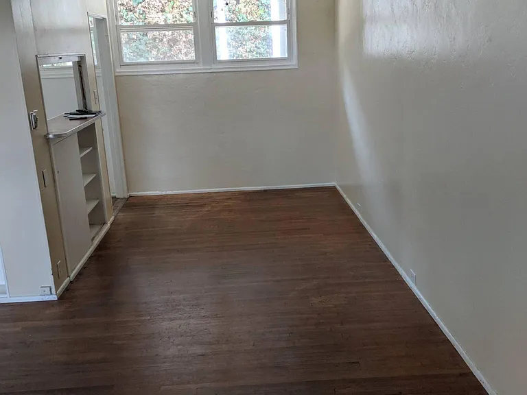 1575 Rosecrans St — Photo 5