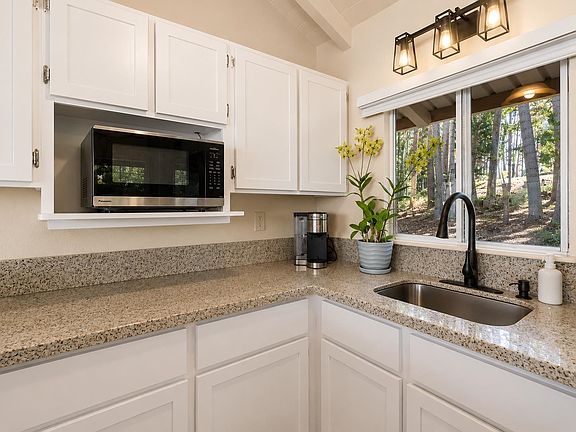 5th image of 2475B Lilikoi Rd