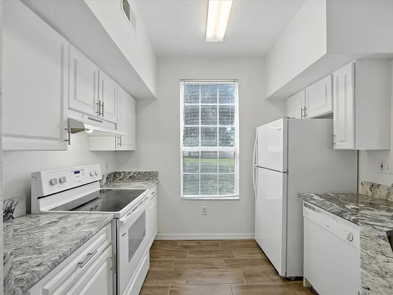 10418 White Lake Ct #10418 — Photo 7