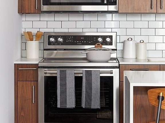 4th image of 120 Nassau St APT 14F