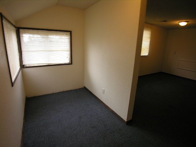 1st image of 609 S 15th St APT 303